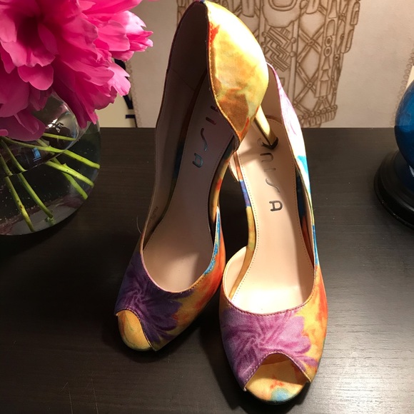 Unisa Shoes - UNISA Floral Pattern Open Toe Pumps - Silk